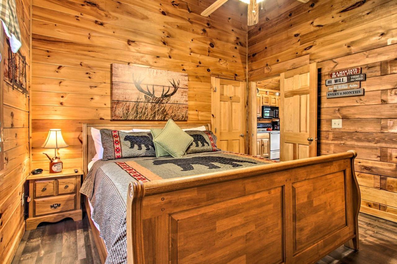 Pigeon Forge Cabin With Hot Tub And Mountain Views! Экстерьер фото