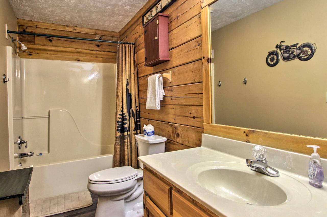Pigeon Forge Cabin With Hot Tub And Mountain Views! Экстерьер фото
