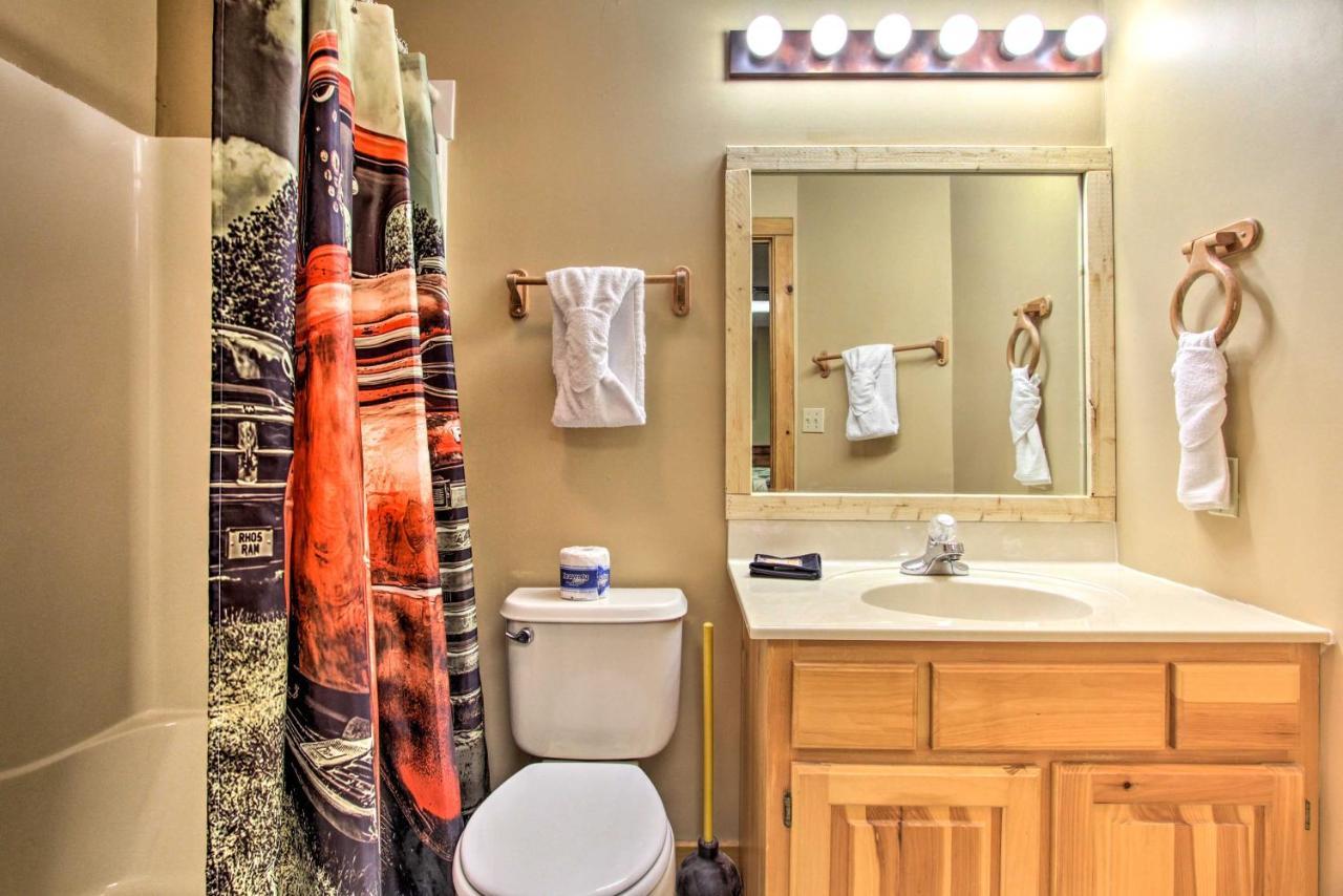 Pigeon Forge Cabin With Hot Tub And Mountain Views! Экстерьер фото